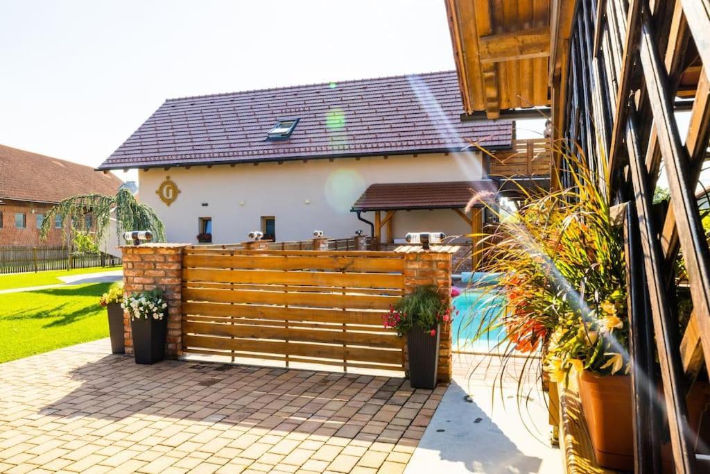 Apartments Galunder Veržej Kültér fotó